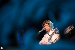 Aldous Harding live 2017 Feeërieën Brussels Warandepark © Caroline Vandekerckhove
