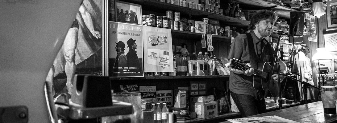 Doug Paisley live 2018 Levis Corner House Ballydehob © Caroline Vandekerckhove