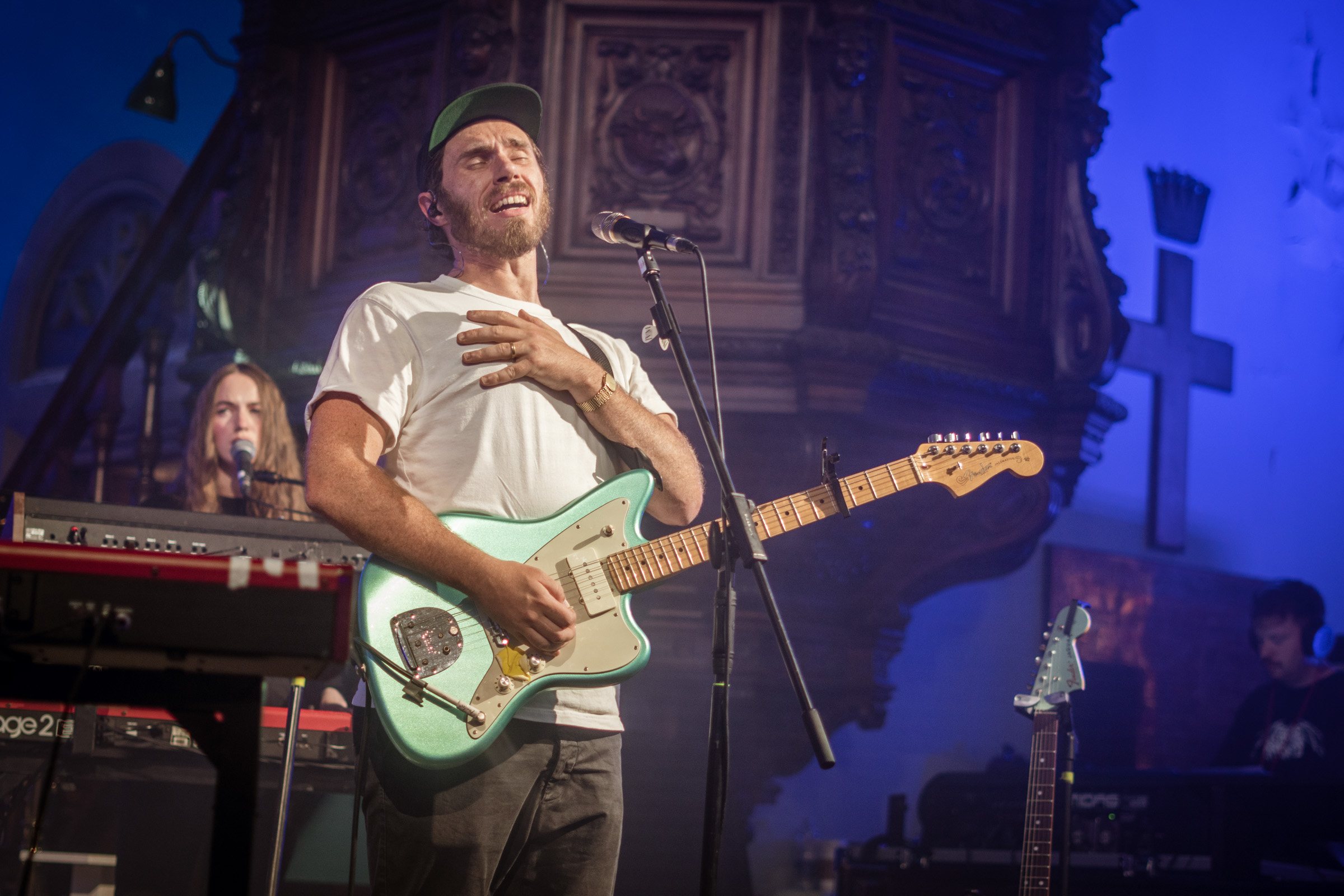 James Vincent McMorrow live in the Pepper Canister Church. Photographed by Caroline Vandekerckhove / dimly lit stages