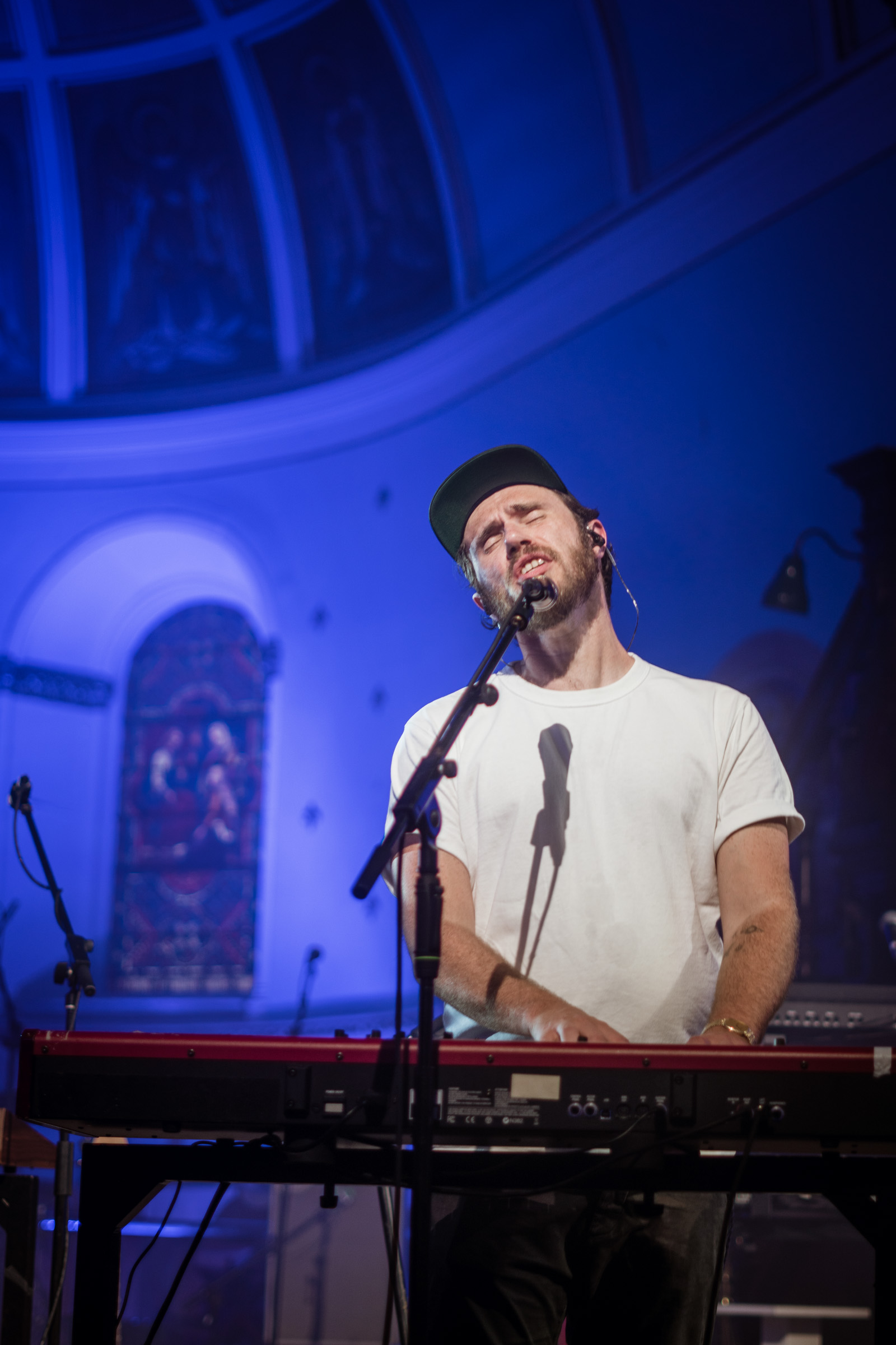 James Vincent McMorrow live in the Pepper Canister Church. Photographed by Caroline Vandekerckhove / dimly lit stages