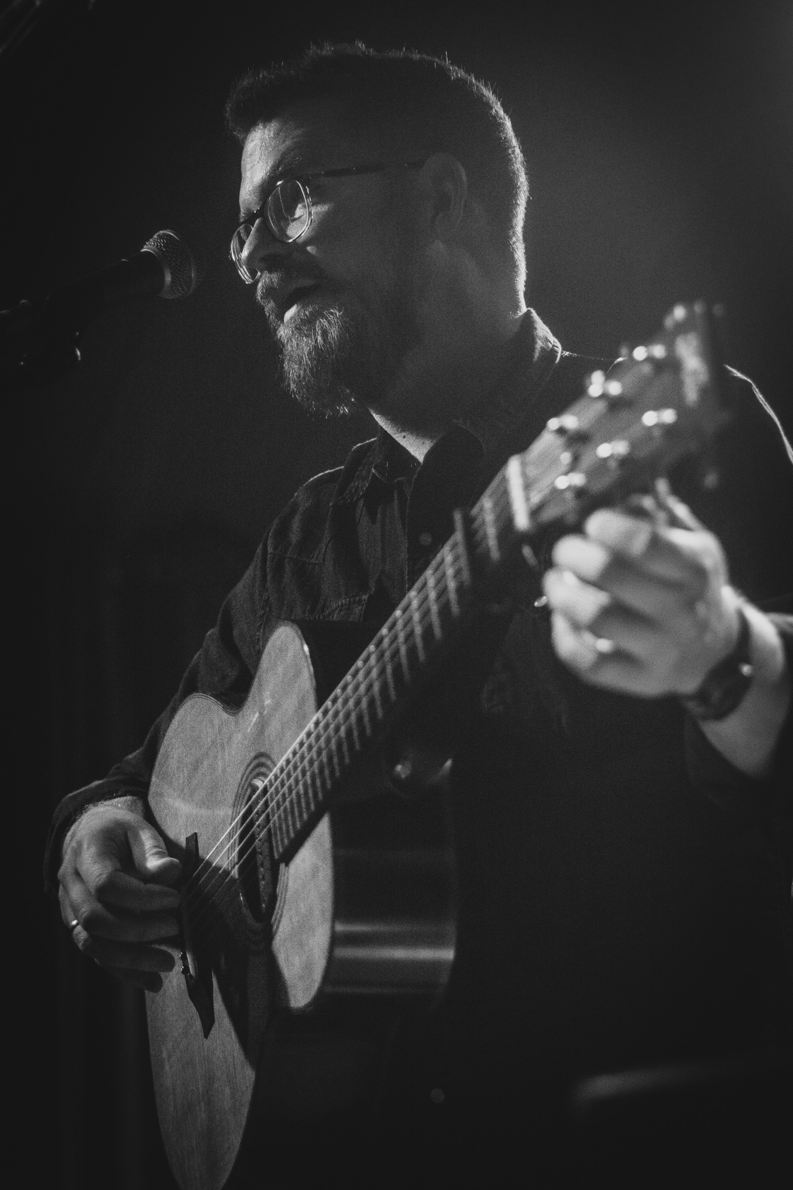 John Smith, The Grand Social, Dublin, October 2022, photographed by Caroline Vandekerckhove for dimly lit stages