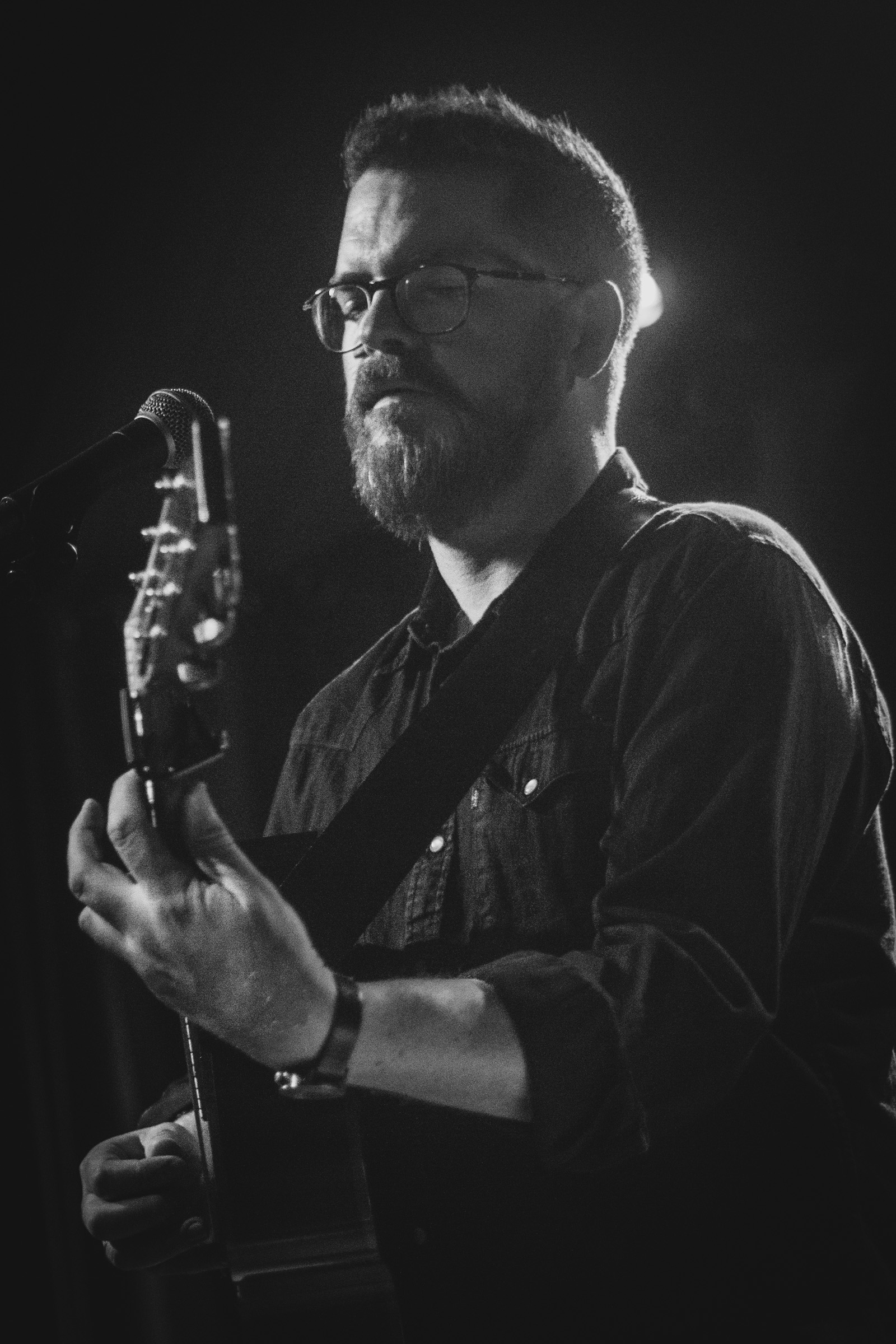 John Smith, The Grand Social, Dublin, October 2022, photographed by Caroline Vandekerckhove for dimly lit stages