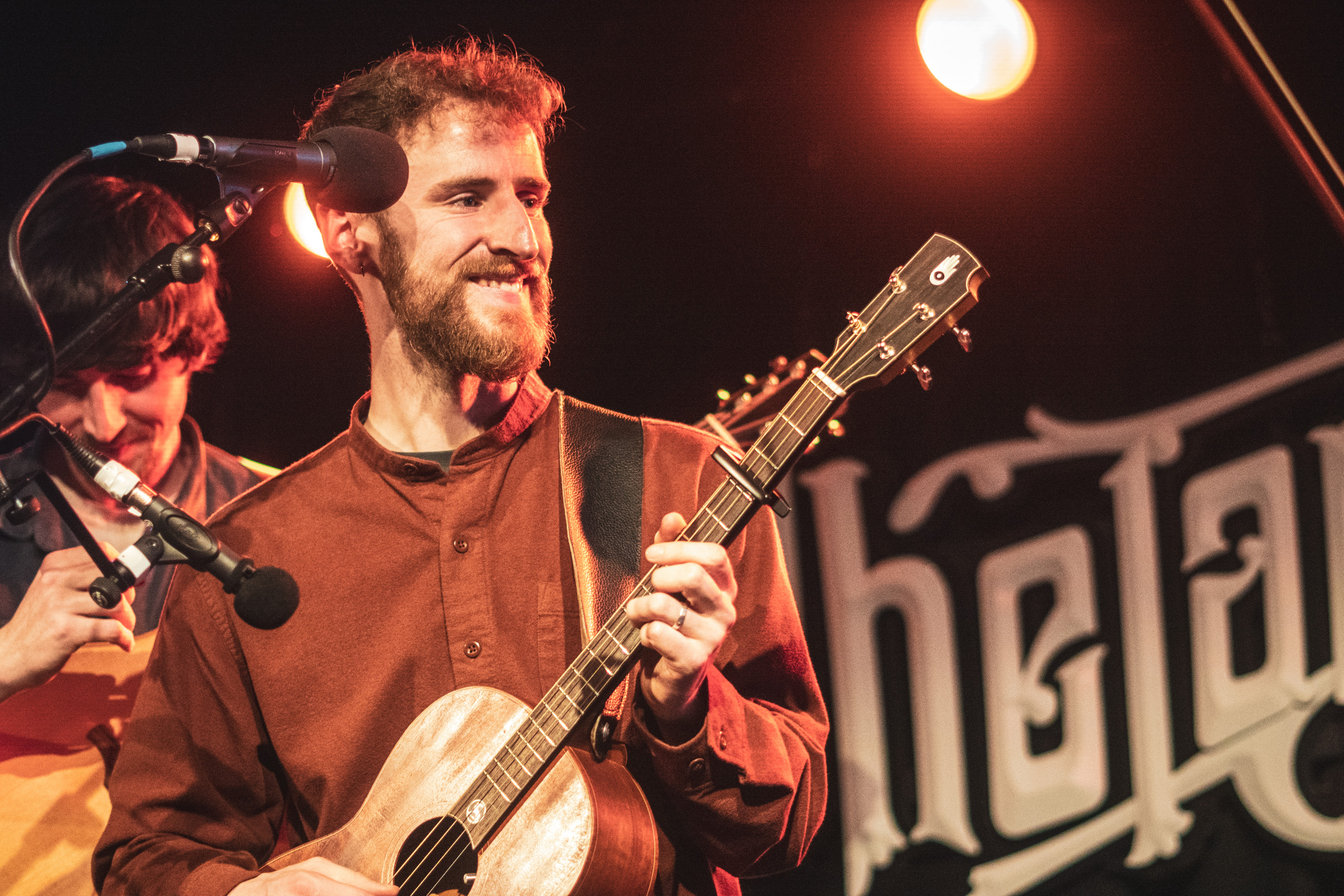 ye vagabonds live in whelans, Dublin 2022, photographed by Caroline Vandekerckhove for dimly lit stages