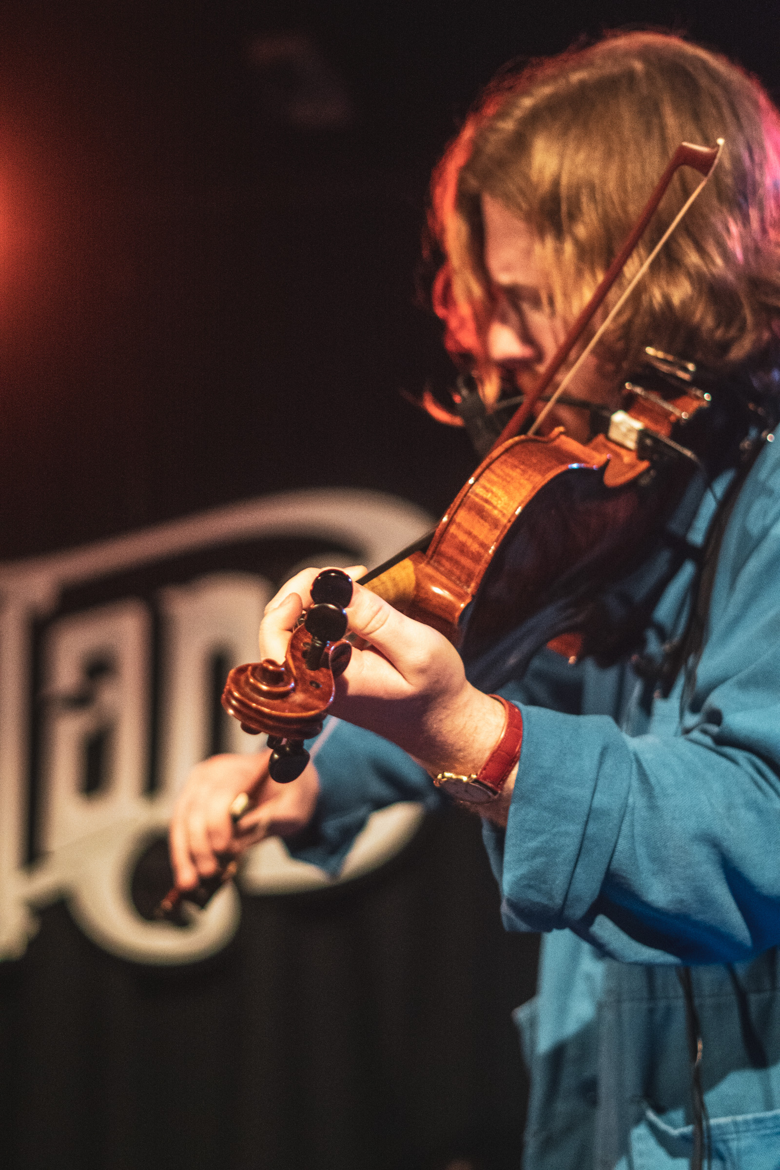 ye vagabonds live in whelans, Dublin 2022, photographed by Caroline Vandekerckhove for dimly lit stages