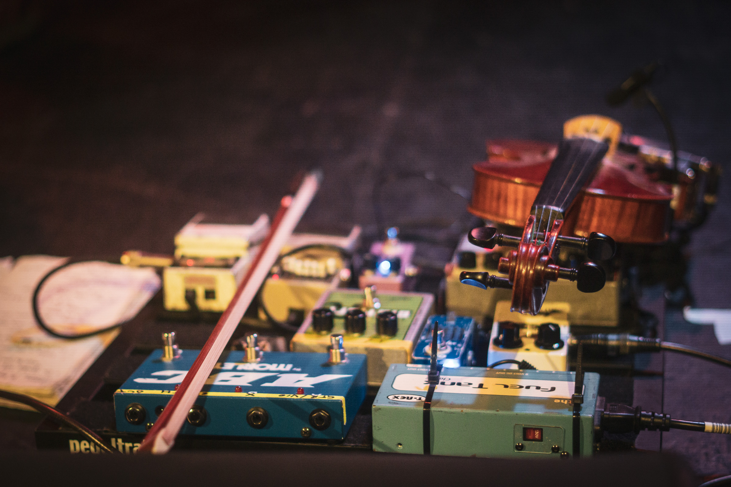 ye vagabonds live in whelans, Dublin 2022, photographed by Caroline Vandekerckhove for dimly lit stages