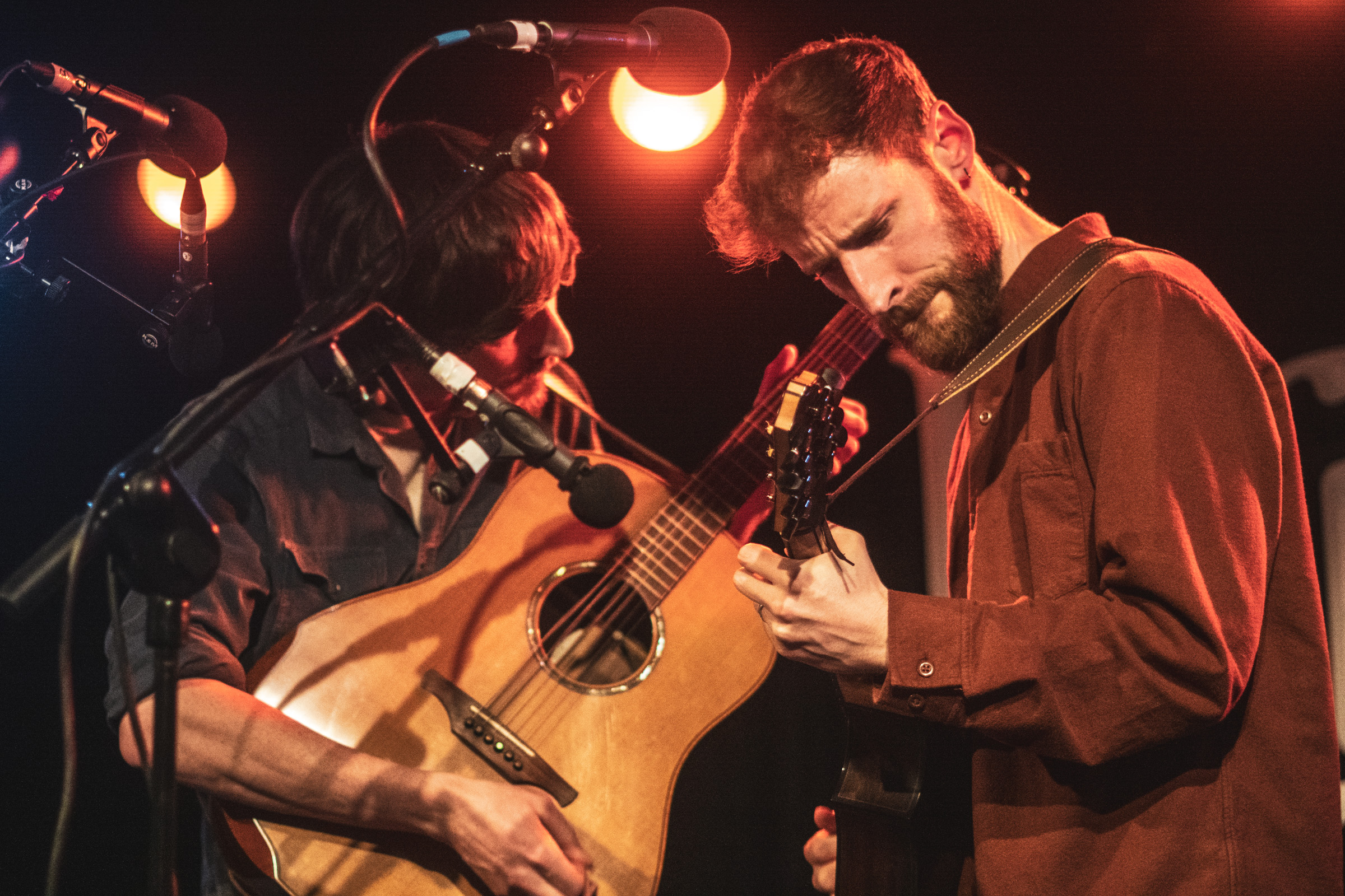 ye vagabonds live in whelans, Dublin 2022, photographed by Caroline Vandekerckhove for dimly lit stages