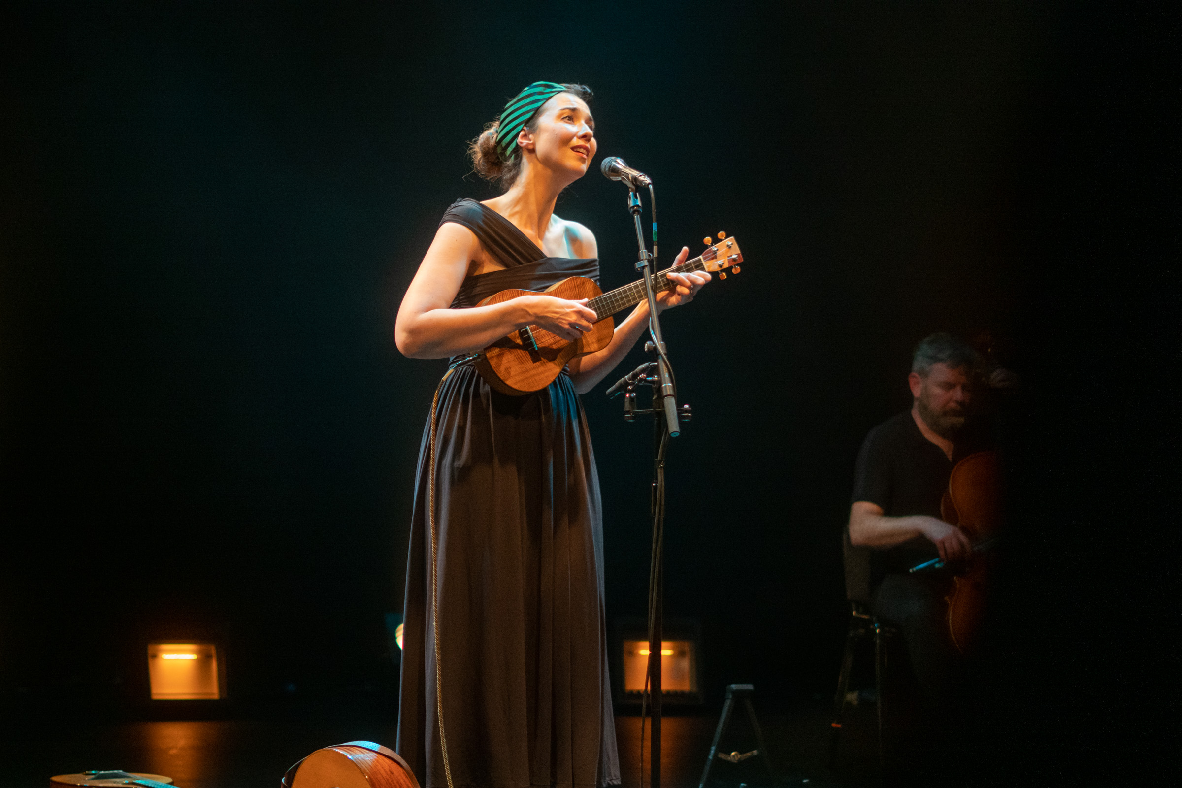Lisa Hannigan playing live in the pavilion theatre Dun Laoghaire 2022, photographed by Caroline Vandekerckhove for dimly lit stages