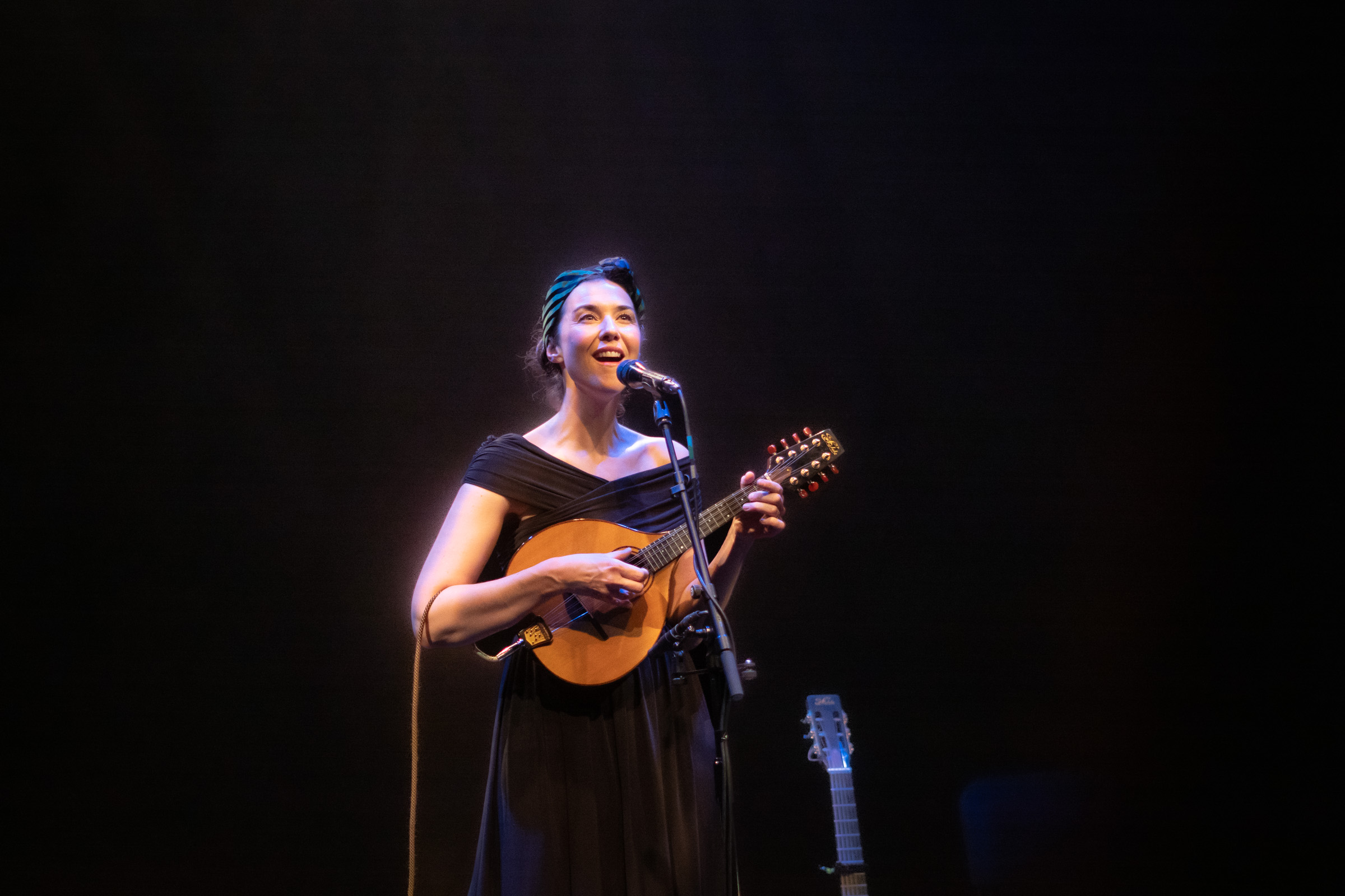 Lisa Hannigan playing live in the pavilion theatre Dun Laoghaire 2022, photographed by Caroline Vandekerckhove for dimly lit stages