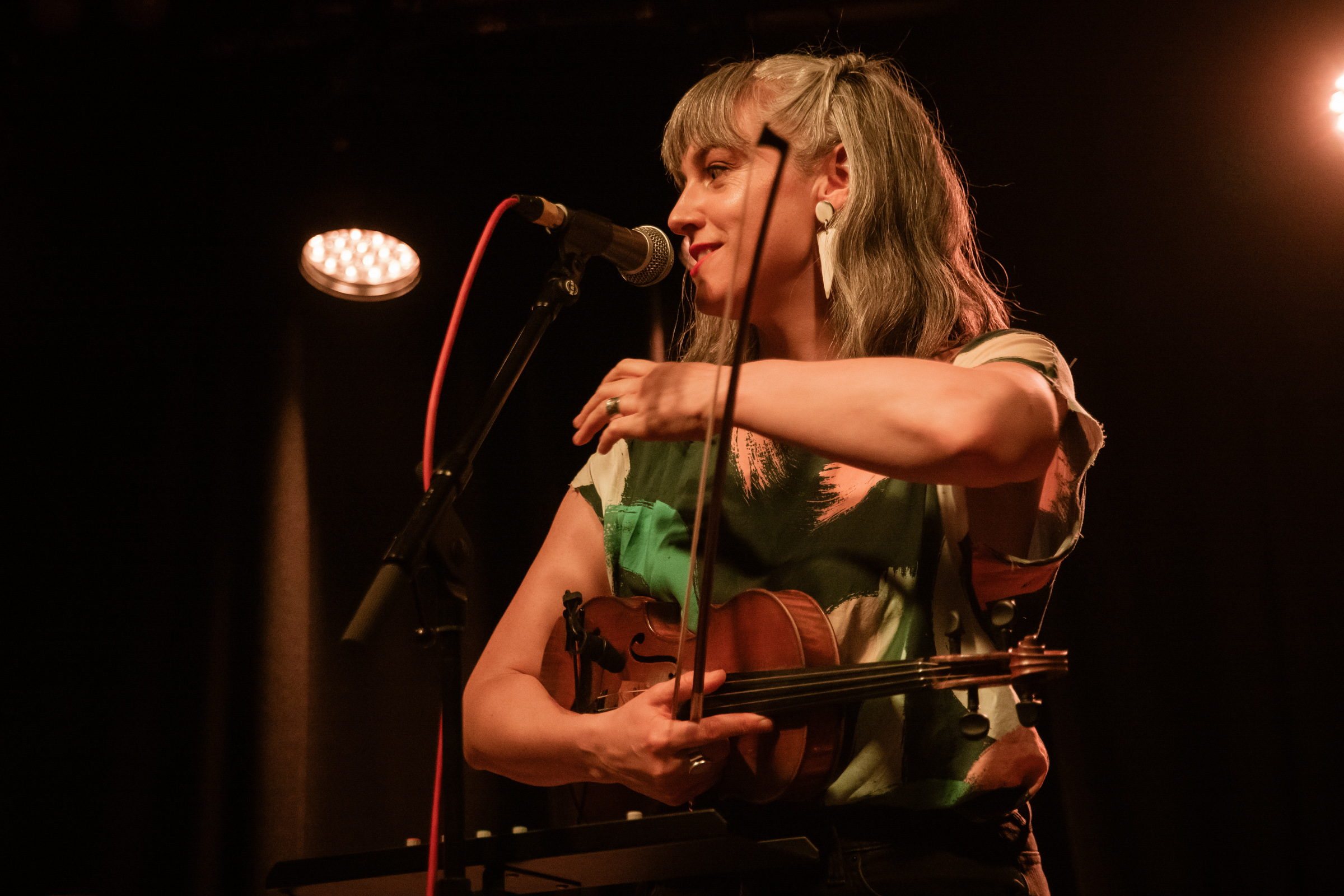 Inni-K opening for Sam Amidon at the Grand Social in Dublin. Photographed by Caroline Vandekerckhove for Dimly lit stages.