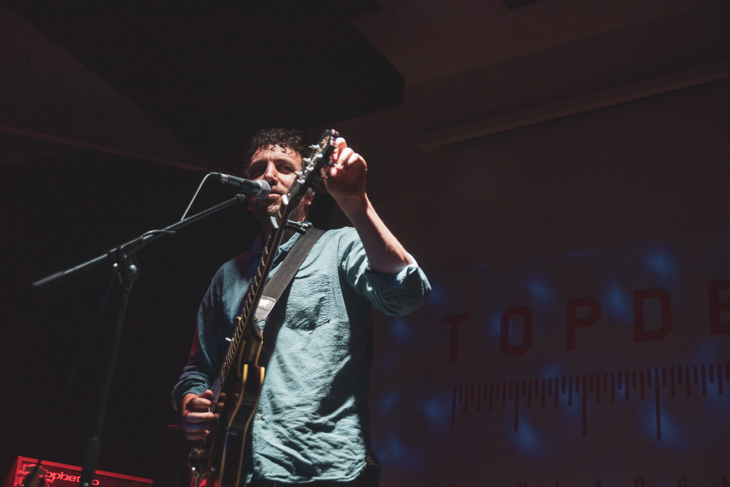 David Kitt live 2023, photographed at The Lighthouse Dun Laoghaire by Caroline Vandekerckhove for dimly lit stages